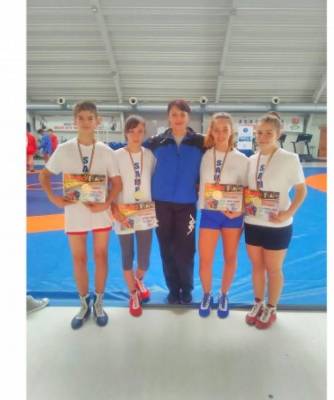 CSM Brăila a cucerit patru medalii de aur la naţionalele de sambo pentru cadeţi