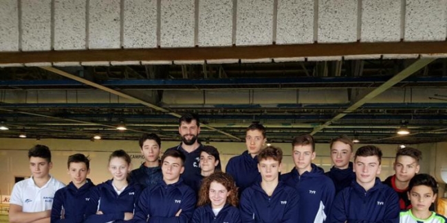 Înotătorii pregătiţi de Cătălin Nistor şi Diana Mocanu, pe podium