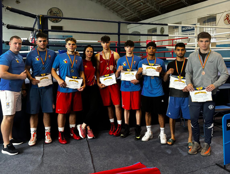 Pugilisti braileni, pe podium la Cupa Romaniei